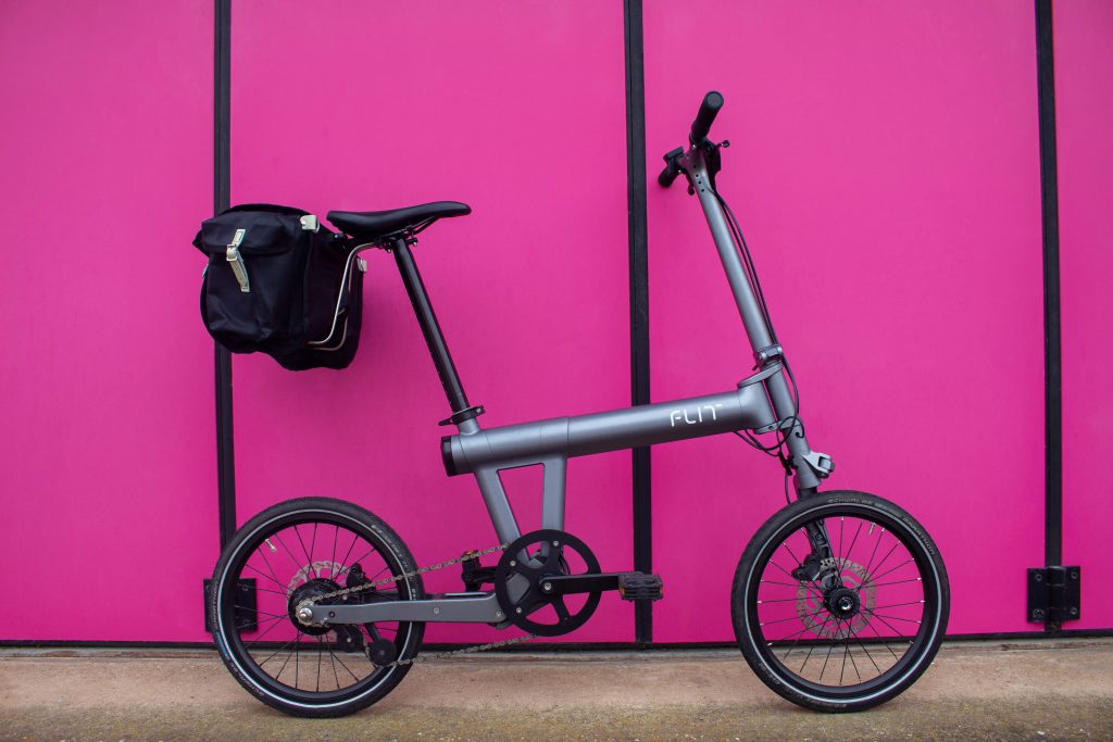 Close up of the Carradice Original Camper cycle bag on the bike